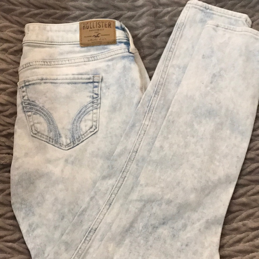 Hollister ripped jeans